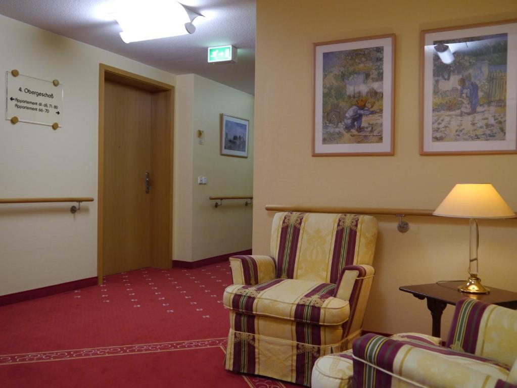 Hotel & Residenz Am Kurpark Schlangenbad Buitenkant foto